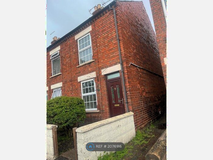 3 Bedroom End Of Terrace House To Rent In Bowbridge Road, Newark, NG24