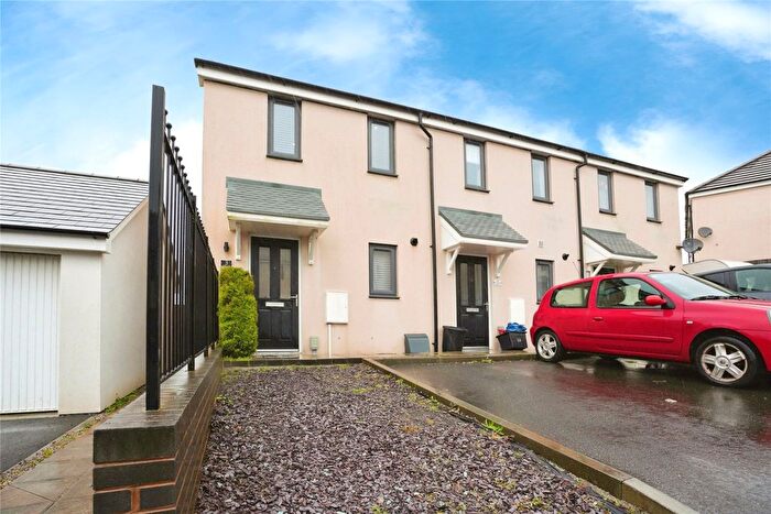 2 Bedroom End Terrace House For Sale In Tanners Road, Cornwall, PL31