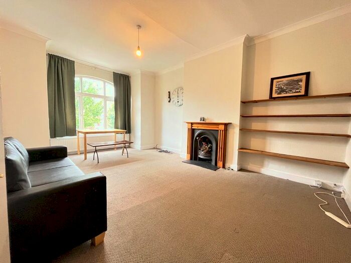 2 Bedroom Flat To Rent In Cranhurst Road, Willesden Green, NW2