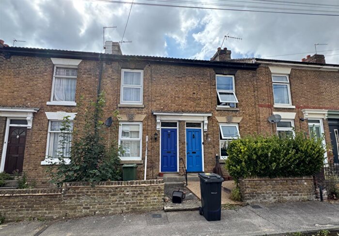 2 Bedroom Terraced House To Rent In Bower StreetMaidstoneKent, ME16
