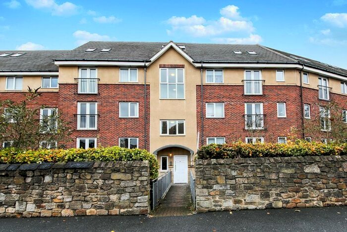 2 Bedroom Flat To Rent In Chillingham Road, Newcastle Upon Tyne, NE6