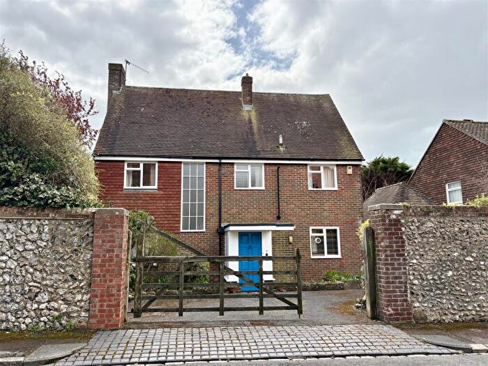 4 Bedroom Detached House For Sale In Torfield Road, Eastbourne, BN21