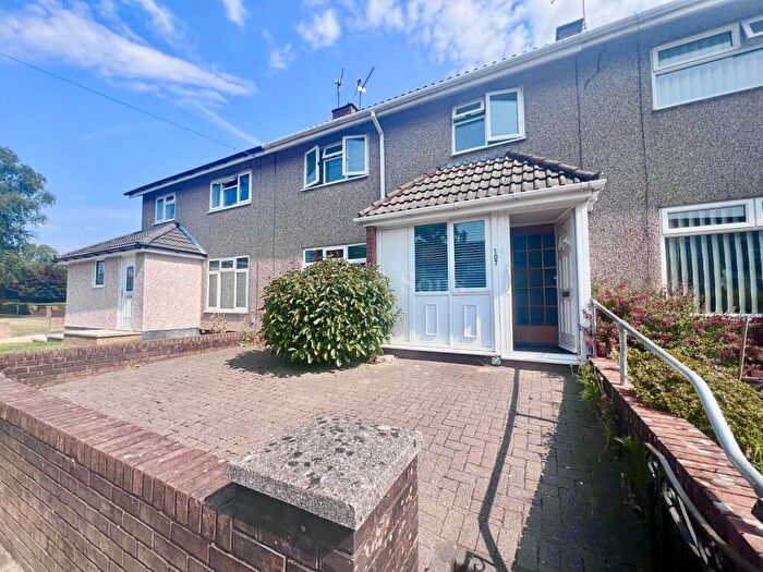 3 Bedroom Semi-Detached House To Rent In Caernarvon Crescent, Llanyravon, Cwmbran, Torfaen., NP44