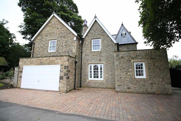 5 Bedroom Detached House To Rent In The Green, High Coniscliffe, Darlington, DL2