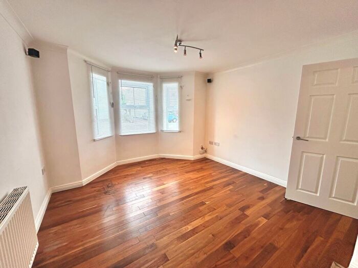 2 Bedroom Apartment To Rent In Carysfort Road, Bournemouth, BH1