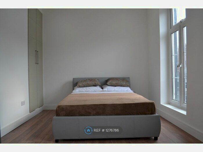 4 Bedroom Flat To Rent In Brighton Road, Surbiton KT6