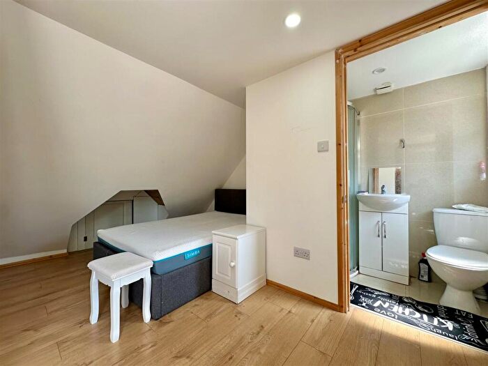 4 Bedroom House To Rent In St. Alfege Road, London, SE7