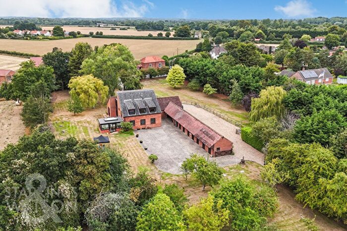 11 Bedroom Detached House For Sale In Norwich Road, Smallburgh, Norwich, NR12