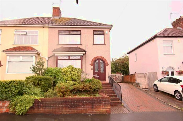 3 Bedroom Semi-Detached House To Rent In Gillard Road, Kingswood, Bristol, BS15