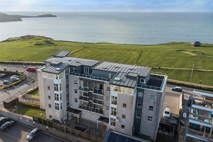 2 Bedroom Flat To Rent In Narrowcliff, Newquay, Newquay, TR7