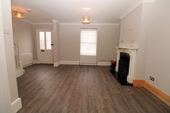 3 Bedroom Terraced House To Rent In Cambridge Road, Penge, SE20