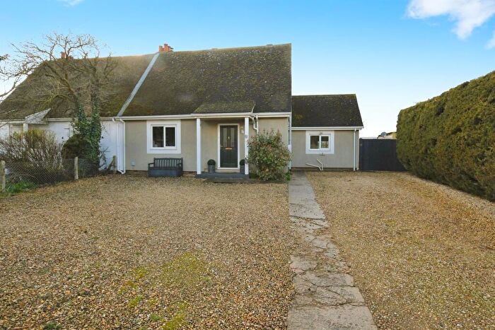 3 Bedroom Semi-Detached House For Sale In Mount Lane, Kirkby-La-Thorpe, Sleaford, NG34