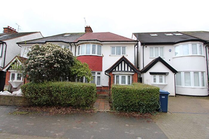 4 Bedroom Semi Detached House For Sale In Highcroft Gardens, London, NW11