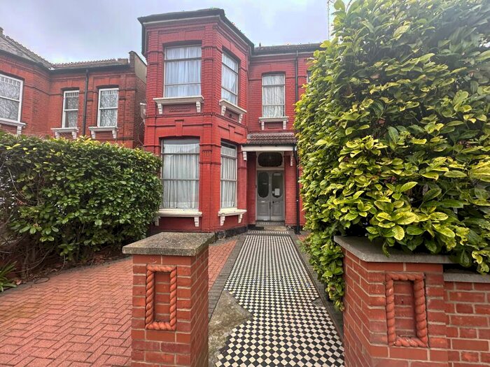 Studio To Rent In Anson Road, Willesden Green, NW2