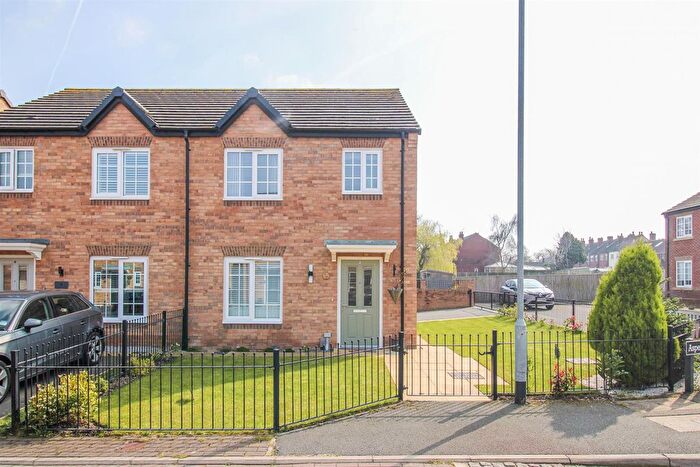 3 Bedroom Semi Detached House For Sale In Aspen Court, Normanton, WF6