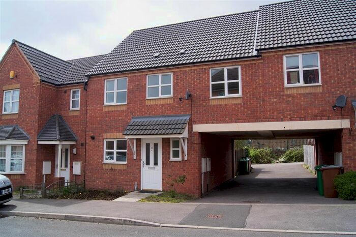 4 Bedroom Town House To Rent In Edmonstone Crescent, Nottingham NG5