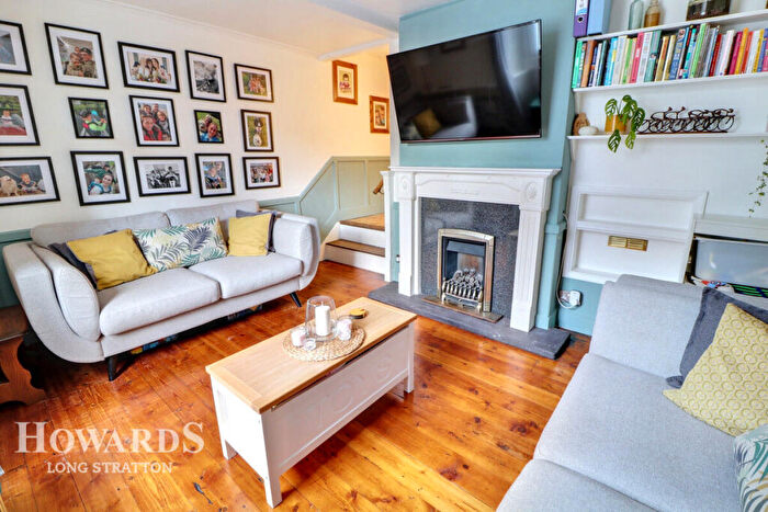 3 Bedroom End Of Terrace House For Sale In Wilsons Square, Harleston, IP20