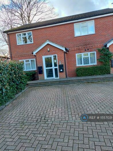 1 Bedroom Flat To Rent In Brocas Road, Burghfield Common, Reading, RG7