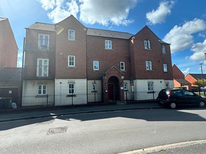 2 Bedroom Flat To Rent In Cassini Drive, Swindon, SN25