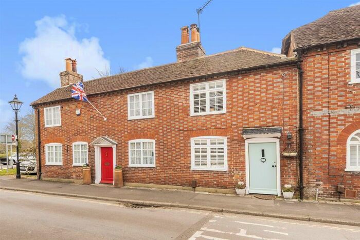 2 Bedroom Terraced House To Rent In Mill Street, Titchfield, PO14