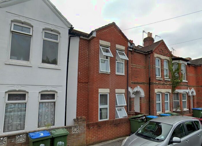 5 Bedroom Property To Rent In Livingstone Road, Portswood, Southampton, SO14