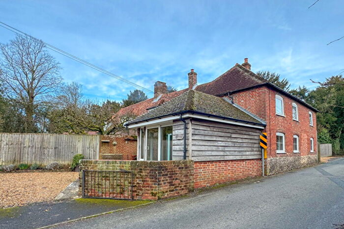 3 Bedroom Cottage For Sale In April Cottage, Bramdean, Alresford, SO24