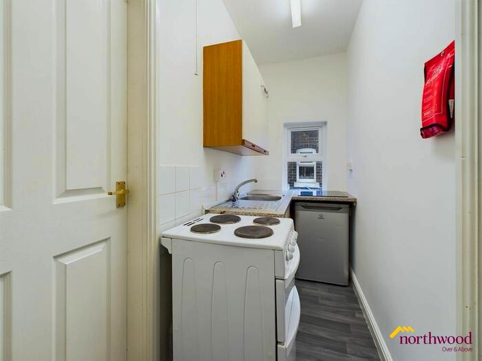 1 Bedroom Flat To Rent In Haydon Street, Basford, Stoke-On-Trent, ST4