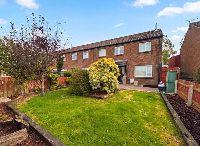 4 Bedroom End Of Terrace House For Sale In Isle Of Shinney Walk, Ballynahinch, BT24