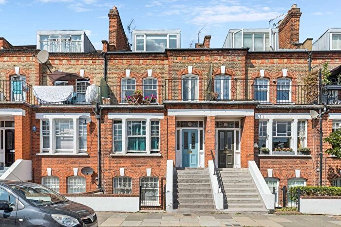 2 Bedroom Maisonette For Sale In Margravine Gardens, West Kensington, W6
