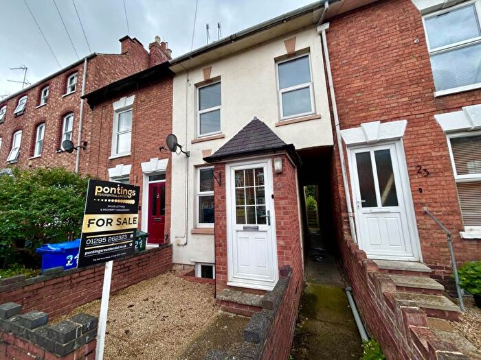 2 Bedroom Terraced House For Sale In Centre Street, Banbury, OX16