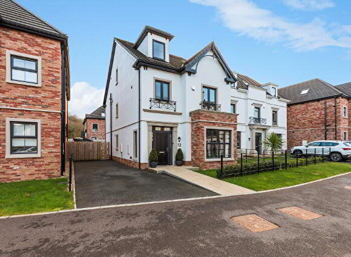 5 Bedroom Detached House For Sale In Castlehill Wood, Belfast, BT4