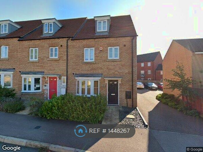 4 Bedroom End Of Terrace House To Rent In Turnham Drive, Leighton Buzzard, LU7