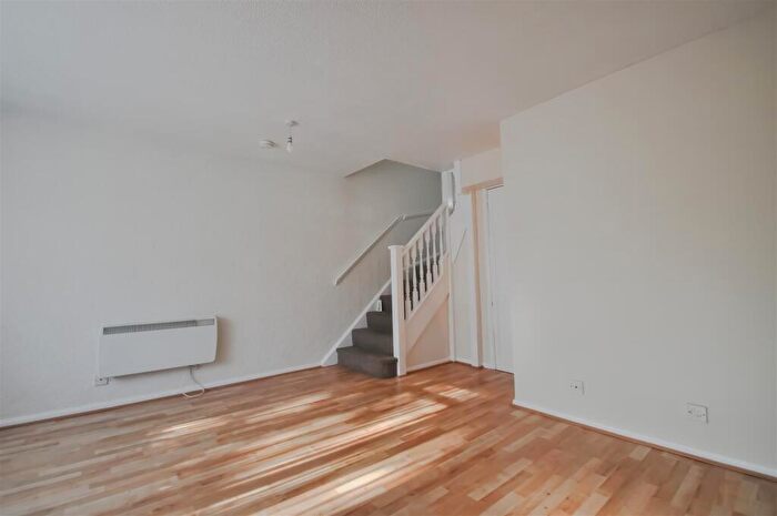 1 Bedroom Terraced House To Rent In Bennett Court, Camberley, GU15