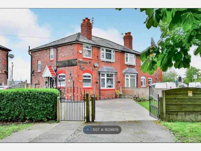 3 Bedroom Semi-Detached House To Rent In Green End Road, Manchester, M19