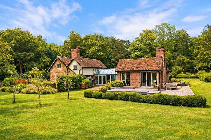 4 Bedroom Detached House To Rent In Billingshurst, RH14
