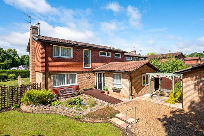 4 Bedroom Detached House For Sale In Church Lane, Oakley, Bedfordshire, MK43