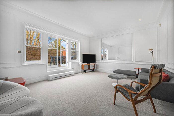 2 Bedroom Flat For Sale In Heath Drive, Hampstead, NW3