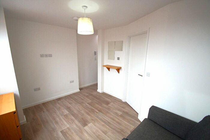 1 Bedroom Apartment To Rent In Bedford Suites, Dame Alice Street, Bedford, MK40