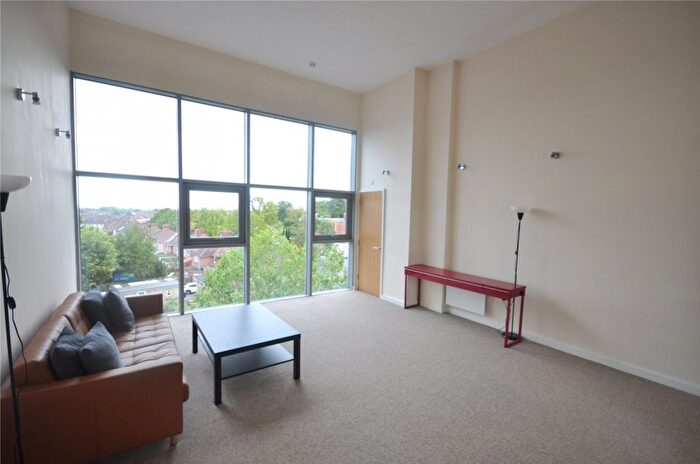 1 Bedroom Flat To Rent In Paramount, Beckhampton Street, Swindon, SN1