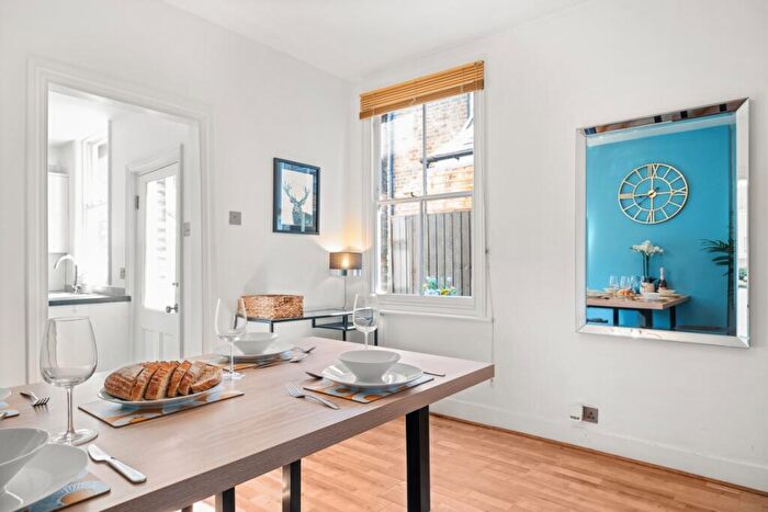 4 Bedroom Semi Detached House To Rent In Gibbon Road Kingston Upon Thames, KT2