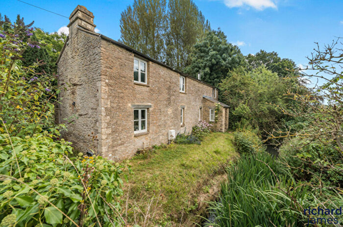 4 Bedroom Detached House For Sale In Marston Meysey, Swindon, Wiltshire, SN6