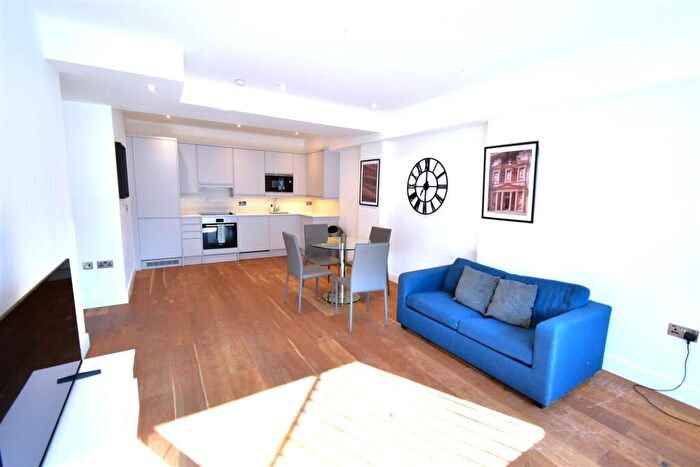 1 Bedroom Apartment To Rent In Stoke Road, Slough, SL2