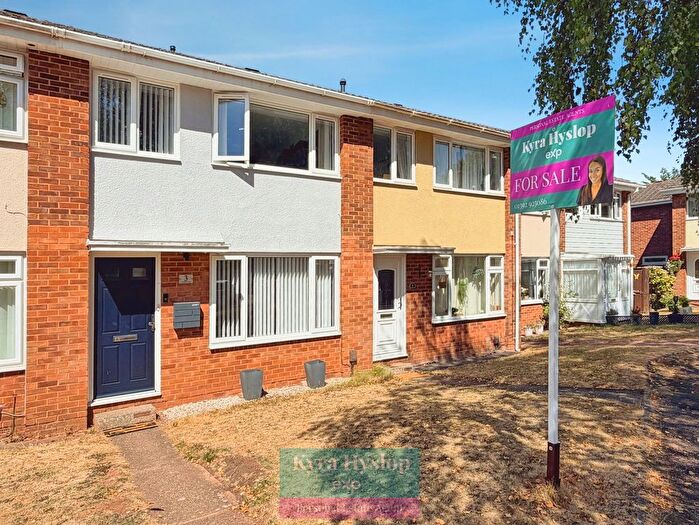 3 Bedroom Terraced House For Sale In Ash Farm Close, Exeter, EX1