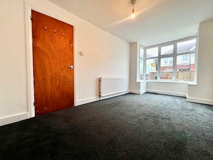 1 Bedroom Flat To Rent In Richmond Avenue Richmond Avenue Bognor Regis West Sussex, PO21