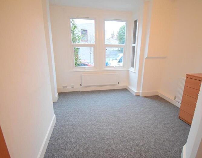 1 Bedroom Flat To Rent In Antill Road, London, N15