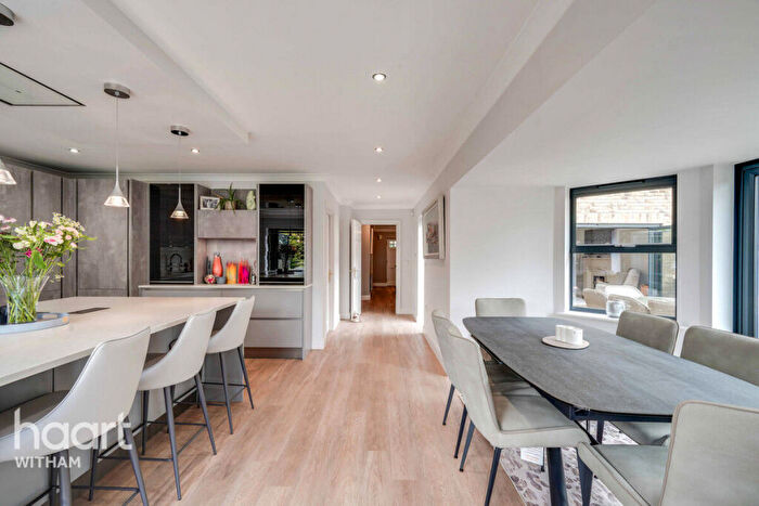 5 Bedroom Detached House For Sale In Kelvedon Road, Wickham Bishops, CM8