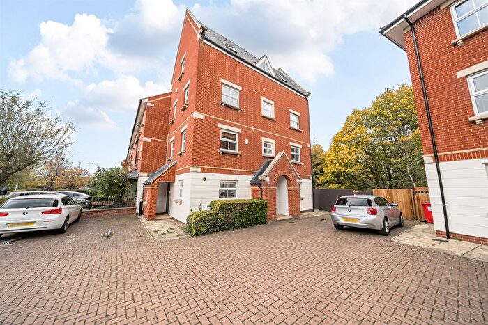 2 Bedroom Maisonette For Sale In Rewley Road, Oxford, OX1