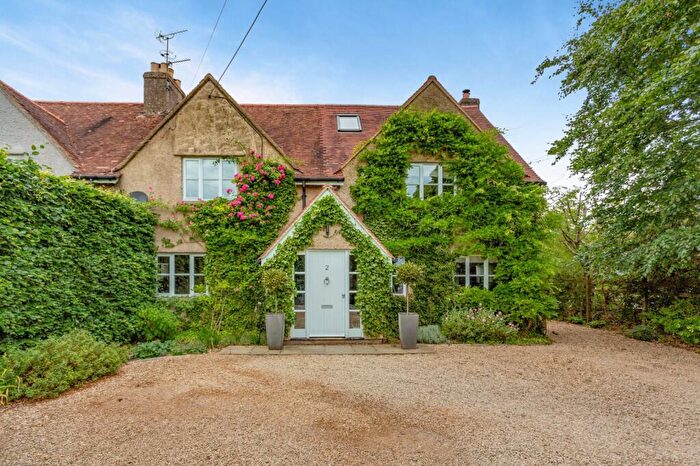5 Bedroom Semi Detached House For Sale In Marston Hill Farm Cottages, Meysey Hampton, Cirencester, Gloucestershire, GL7