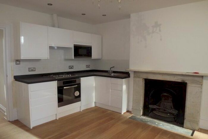 2 Bedroom Flat To Rent In St. Georges Terrace, Brighton, BN2