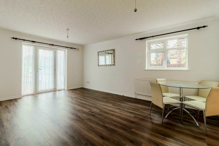 1 Bedroom Flat To Rent In Carlton Road, Sidcup, DA14